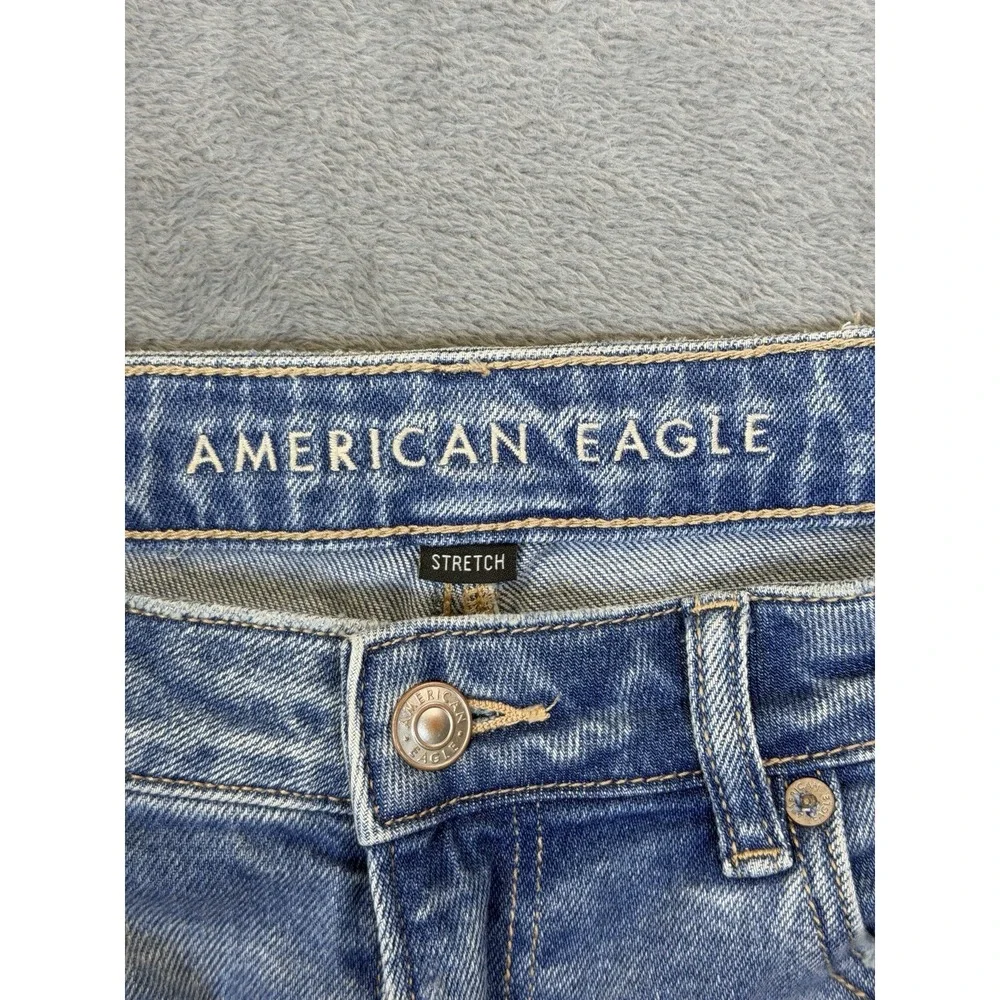 American Eagle Jeans Womens 14 Short Blue High Rise Mom Straight Distressed‎ - Picture 7 of 10